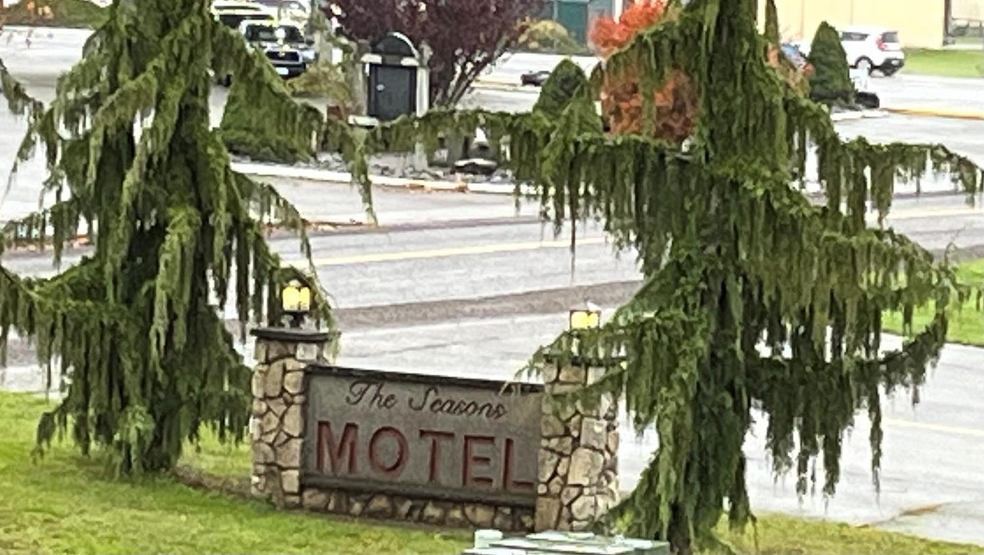 Seasons Motel Morton Exterior photo